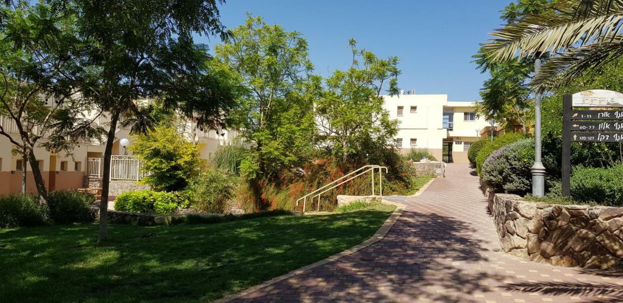 Hi - Arad Hostel Exterior photo