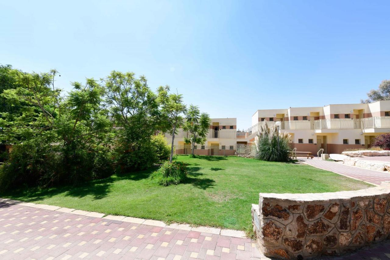 Hi - Arad Hostel Exterior photo